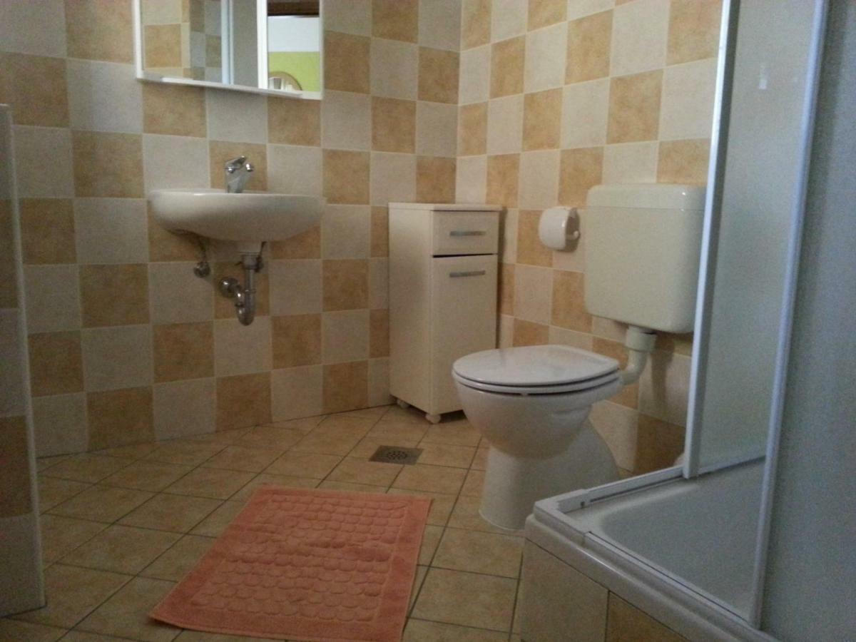 Villa Dora Biograd Na Moru Exterior foto